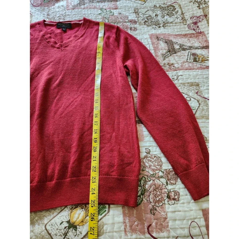 Banana Republic 100%‎ Merino Wool Red Sweater Men's V Neck Preppy Office Size L